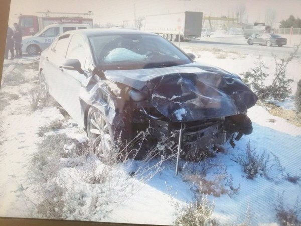     İscehisar ilçesinde iki otomobilin çarpışması sonucu 2 kişi