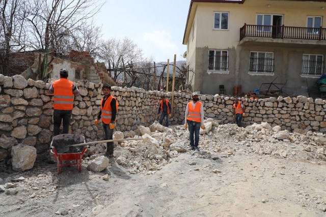 Selçuklu eserlerini gün yüzüne