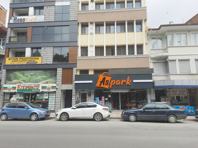Marketlerin, “süper, gros” gibi adlarla hayatımıza girdiği 1980’lerin sonunda, 90’ların