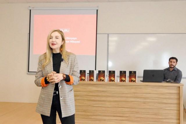 AKÜ’de düzenlenen‘Anadolu’dan Dünyaya Armağan Bulgurun Hikayesi’ isimli konferansta konuşan Araştırmacı-Yazar