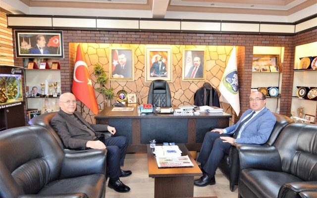 Başkan Fethi Yaşar’dan Çöl’e ziyaret