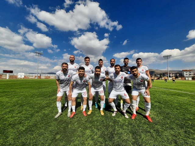 Bölgesel Amatör Lig 8’inci Grup’ta mücadele eden temsilcimiz Sandıklıspor, kendi