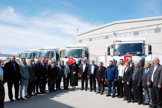 Dün gerçekleştirilen İl Genel Meclisi yerleşkesinde yapılan akülü engelli araç