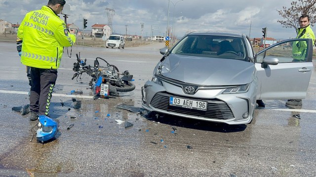 Çevre yolunda otomobille motosiklet çarpıştı: 1 yaralı