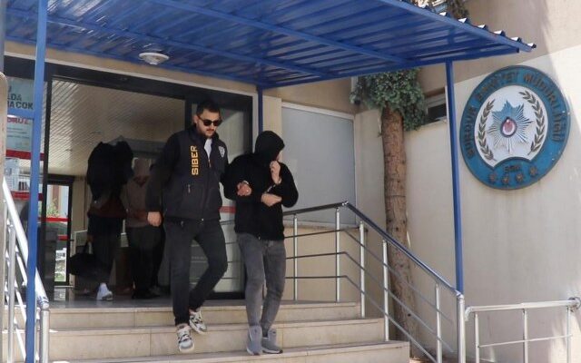 Dolandırıcılık operasyonunda 7 kişi tutuklandı