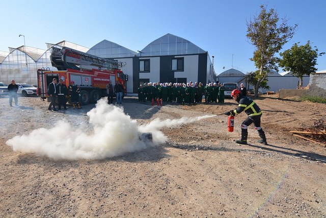 Sandıklı’da ekipler yangın tatbikatı gerçekleştirdi