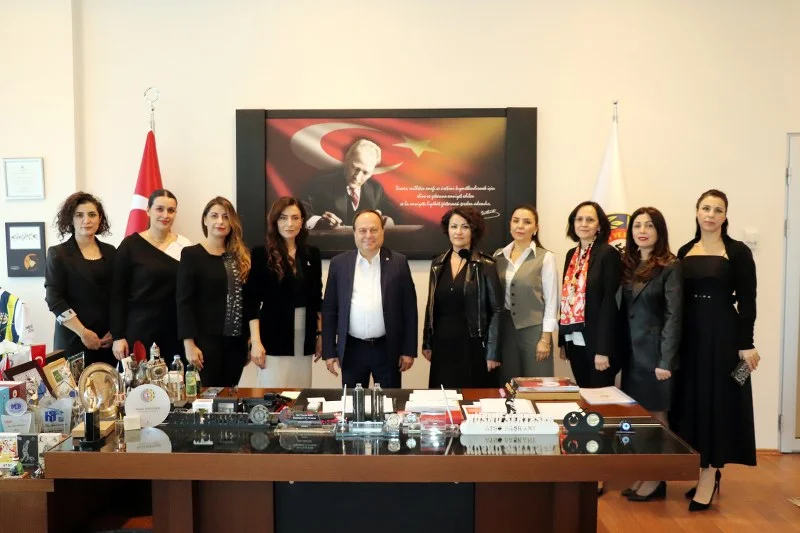 Kadın girişimcilerden ATSO’ya ziyaret Türkiye Odalar ve Borsalar Birliği (TOBB) Afyonkarahisar Kadın Girişimciler Kurulu
