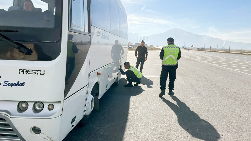 Bolvadin ilçesinde jandarma ekipleri