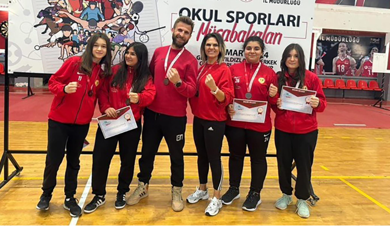 Uşak'ta düzenlenen Okul Sporları