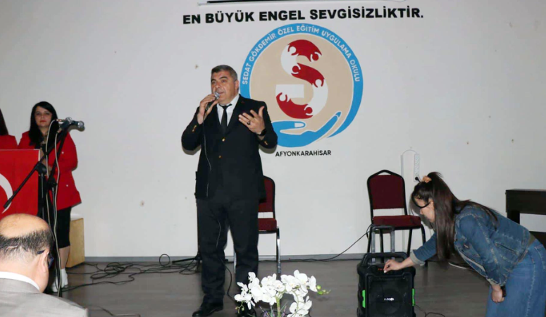 Engelliler Haftası programında konuşan İl Milli Eğitim Müdürü Sünnetci, "Hepimiz