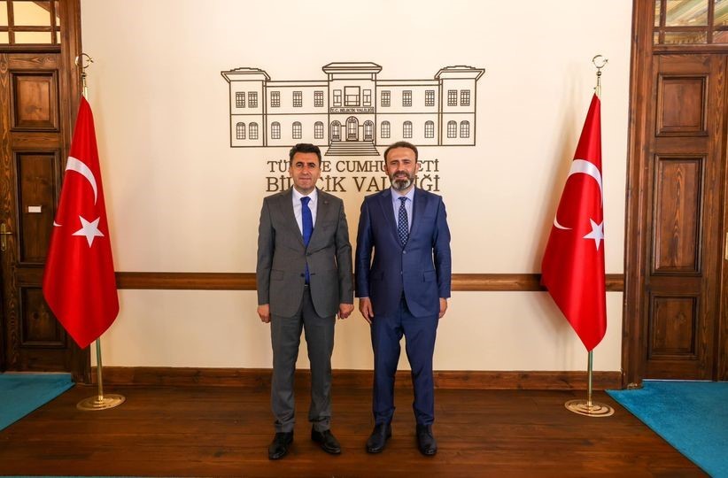 VALİ ŞEFİK AYGÖL