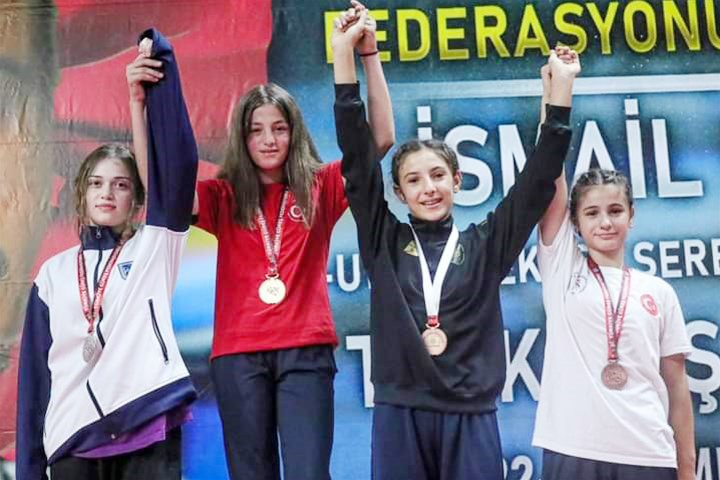 Taşoluklu güreşçilerden U-13 Türkiye  Güreş Şampiyonası’nda büyük başarı