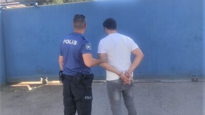 AFYONKARAHİSAR’DA 4 YIL 15 GÜN HAPİS CEZASI İLE ARANAN VE