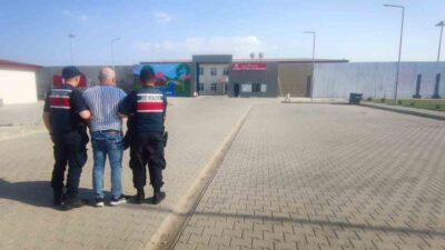 AFYONKARAHİSAR’DA 4 YIL 6 AY HAPİS CEZASIYLA ARANAN ŞAHIS JANDARMA