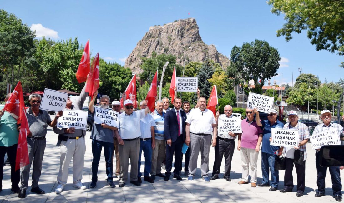 Emeklilerin taban aylıklarında herhangi