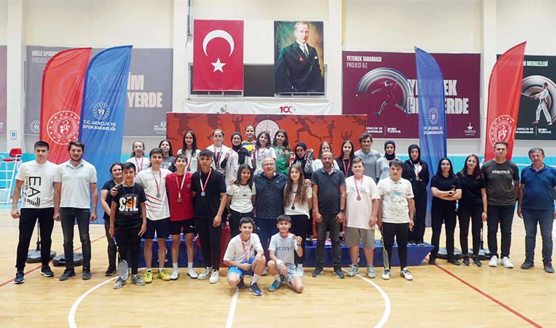 Afyonkarahisar Tınaztepe Spor Salonunda,