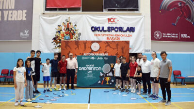 Dünya Badminton Günü (5 Temmuz), Tınaztepe Spor Salonu'nda büyük bir