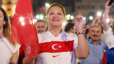 Afyonkarahisar, Zafer Meydanı'nda büyük bir coşkuya sahne oldu. Milli Takımın