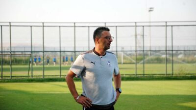Geçtiğimiz sezonun ilk yarısında Afyonspor’da teknik direktörlük yapan Tolga Şanbay,