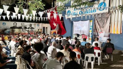 Ülkü Ocakları Afyonkarahisar İl Başkanlığı, teşkilat mensupları ile Türkiye-Hollanda maçında
