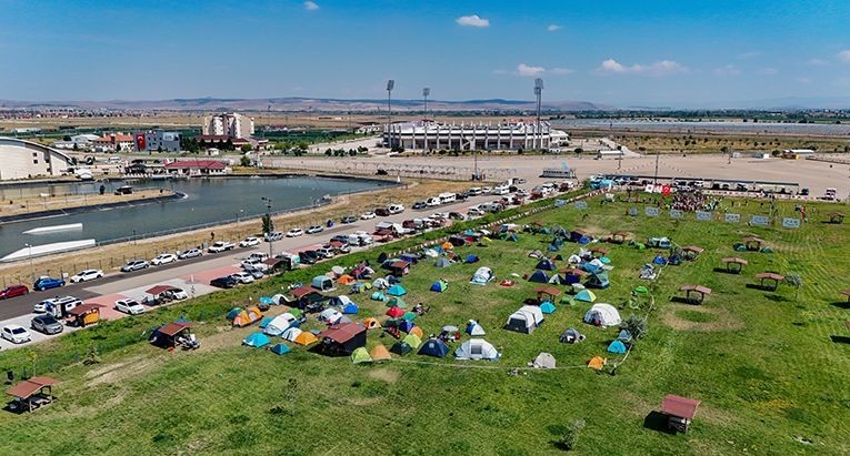 Başkan Köksal: “Çocuklarımıza Ve Ai̇leleri̇mi̇ze Yöneli̇k Projeleri̇ Geli̇şti̇rmeye Devam Edeceği̇z”