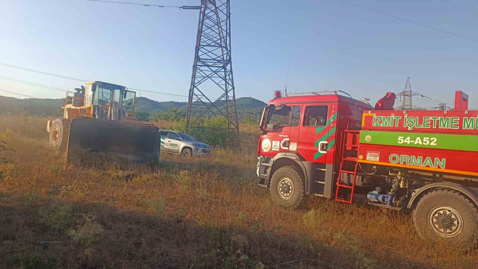 Bi̇leci̇kteki̇ Orman Yangını Söndürüldü