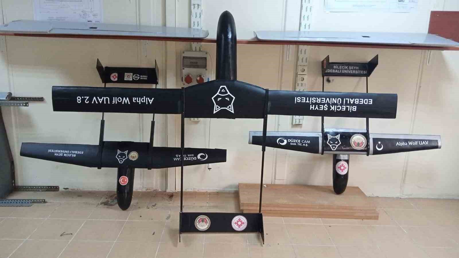 Bşeüde Geli̇şti̇ri̇len ‘Alfa Kurt İsi̇mli̇ Kami̇kaze Drone Görücüye Çıktı