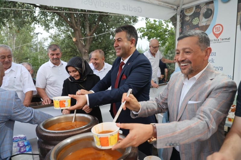 Gedi̇z Geleneksel Tarhana Festi̇vali̇ Törenle Başladı