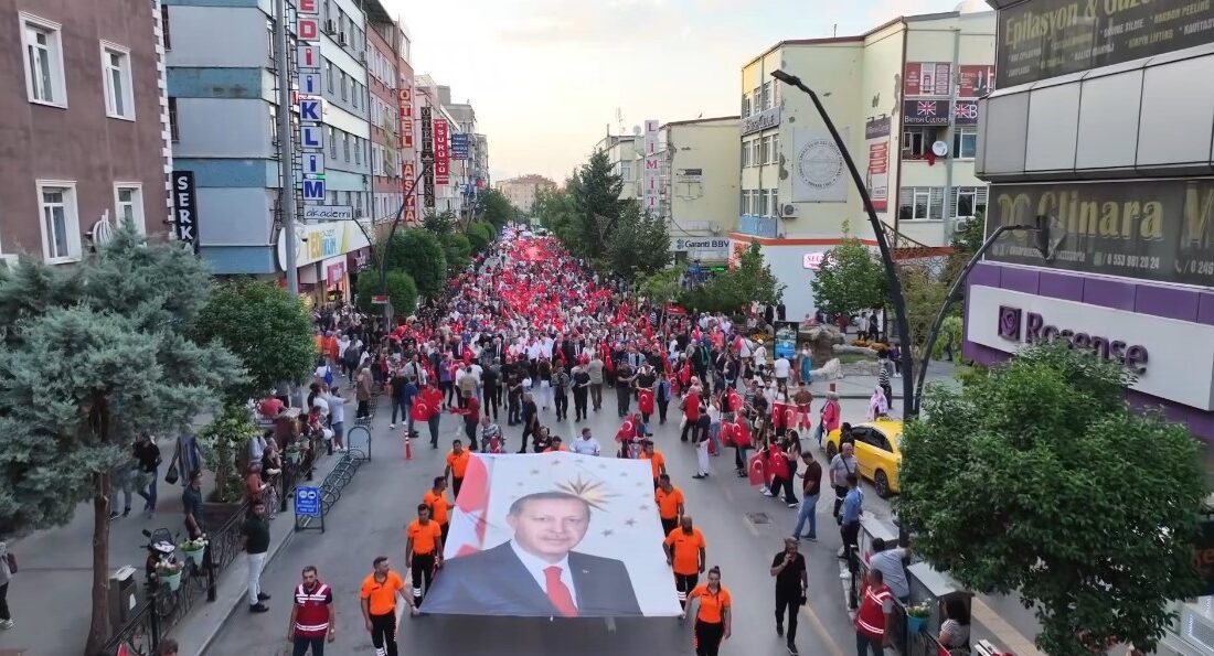 ISPARTA’DA 15 TEMMUZ DEMOKRASİ