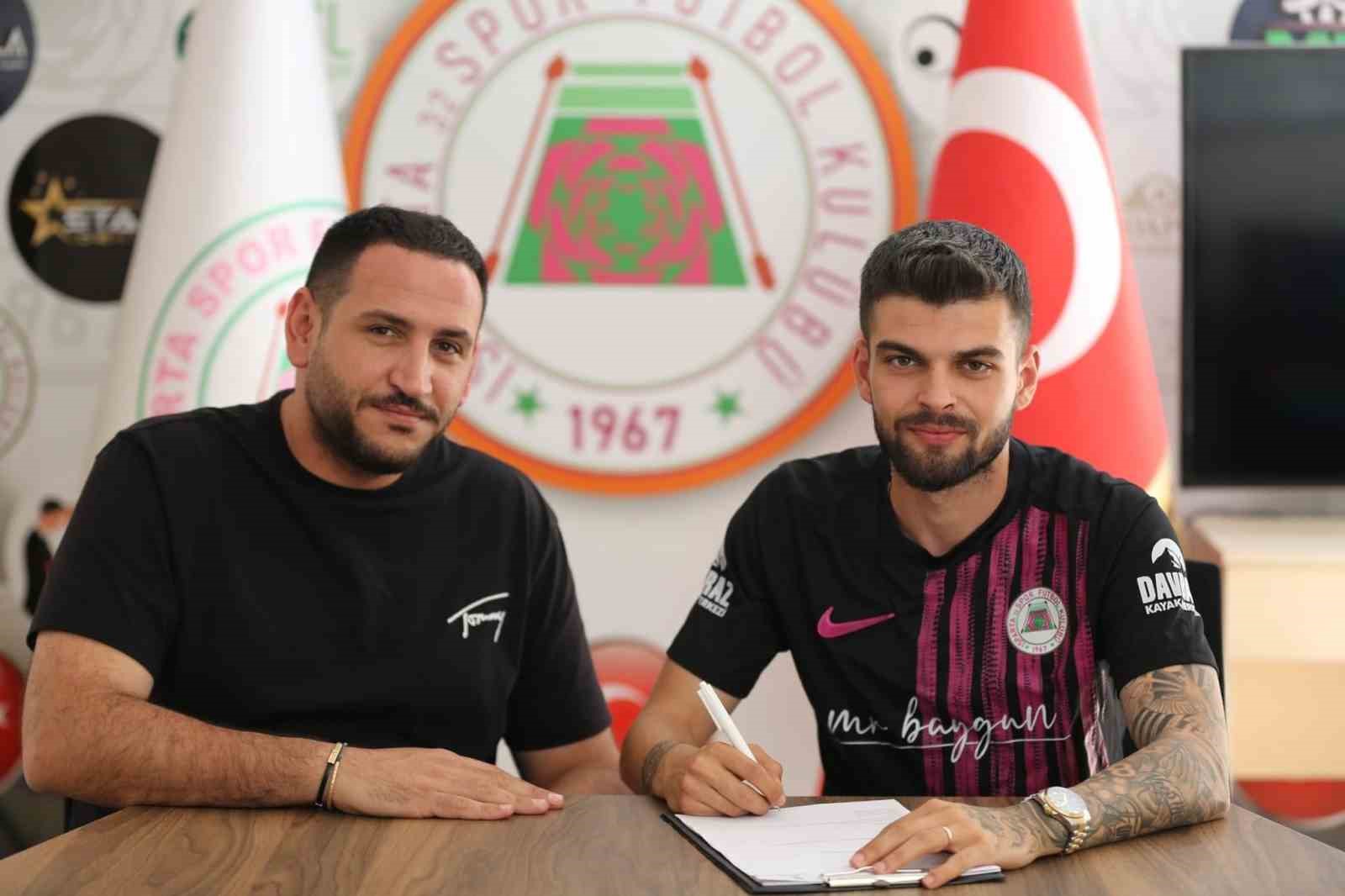 Isparta 32 Spordan Sol Bek Transferi̇