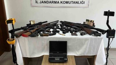 AFYONKARAHİSAR’DA EVİNİ SİLAH TAMİR ATÖLYESİNE ÇEVİREN ŞAHSIN ADRESİNE YAPILAN BASKINDA