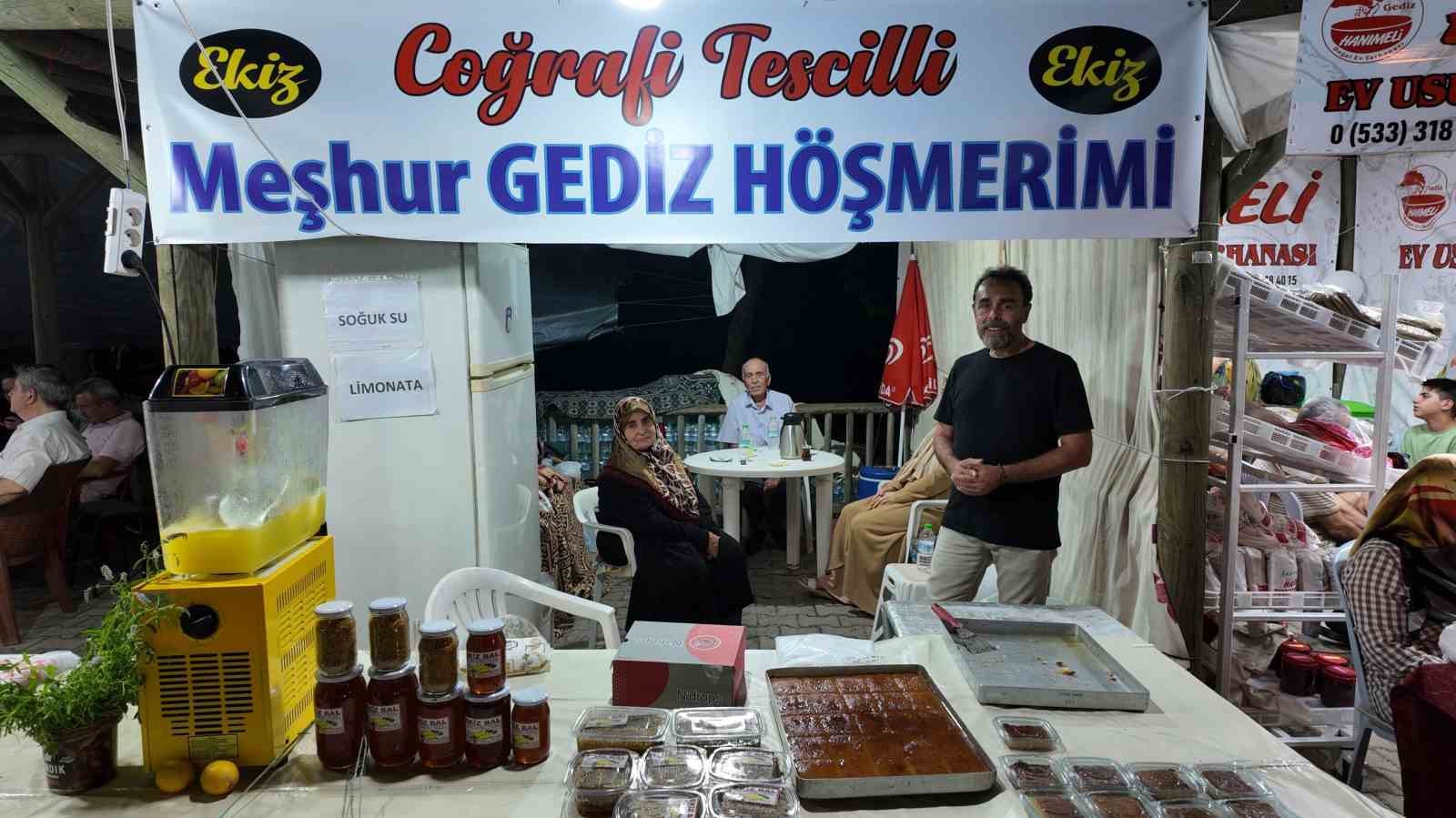 Tarhana Festi̇vali̇nde Gedi̇zi̇n Yöresel Ürünleri̇ Tanıtılıyor