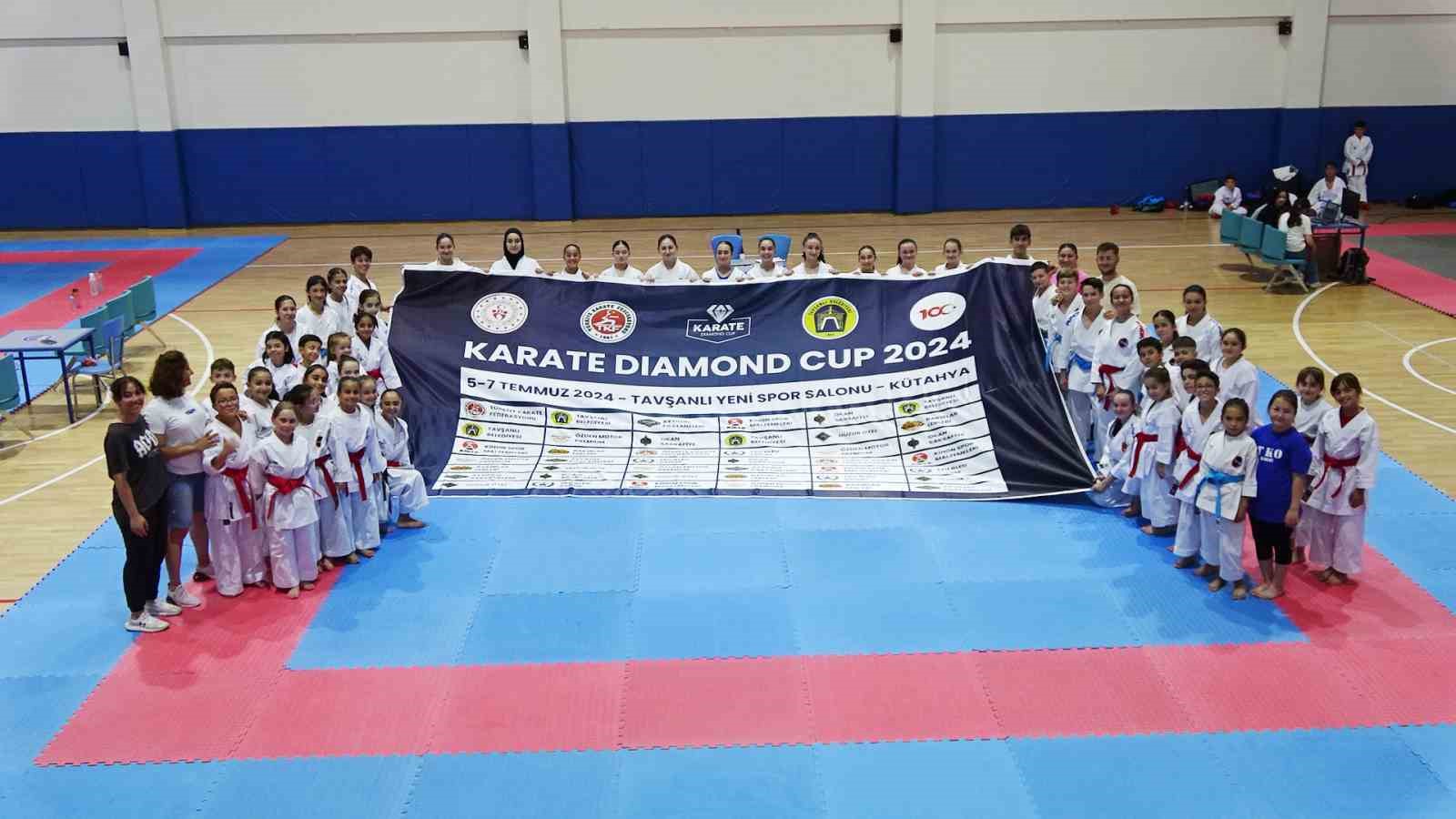 Tavşanlı Büyük Bi̇r Karate Organi̇zasyonuna Hazırlanıyor