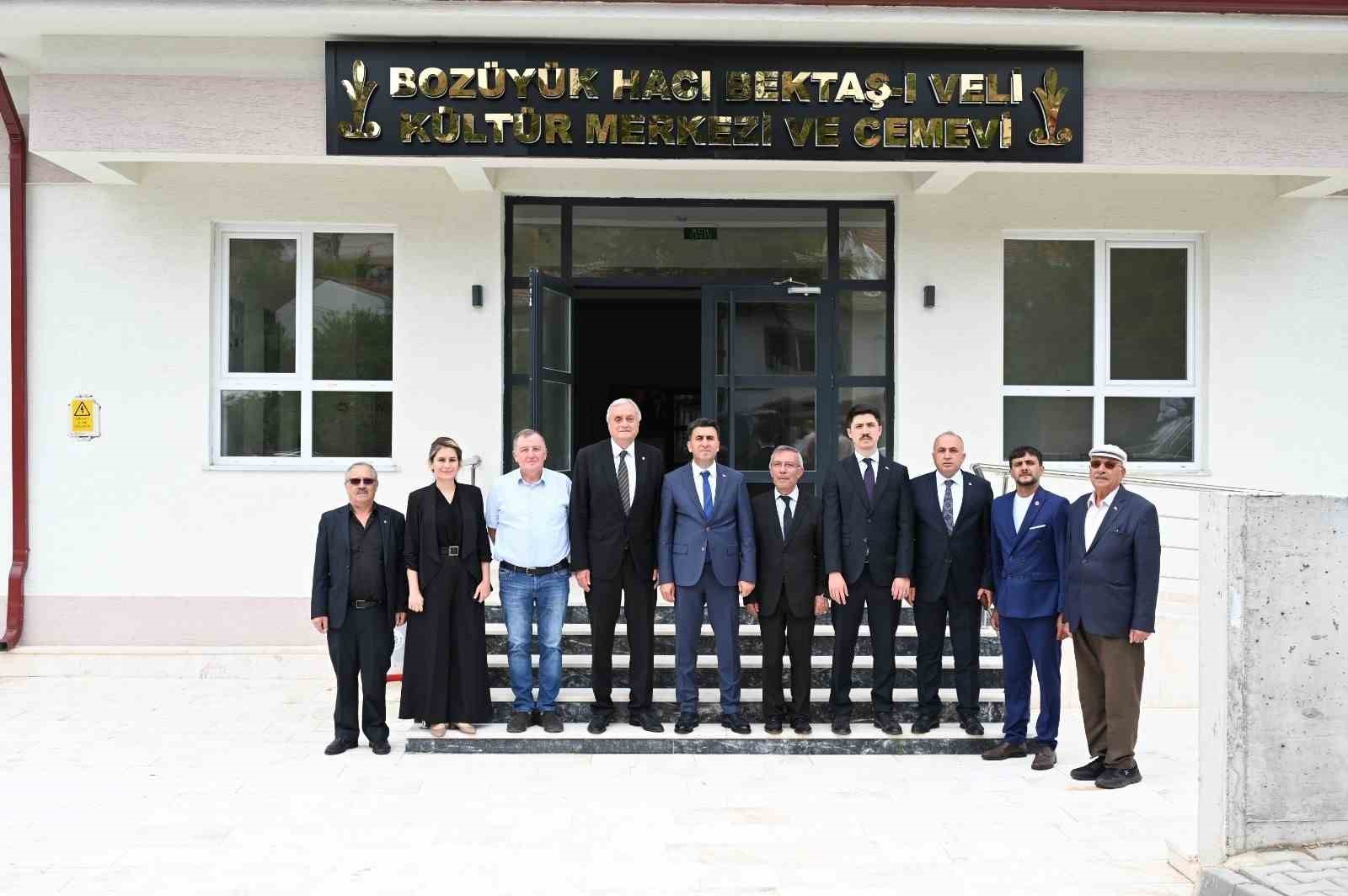 Vali̇ Aygöl Cemevi̇nde İncelemelerde Bulundu