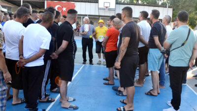 Afyonkarahisar Açık Cezaevi'nde hükümlüler arasında düzenlenen pickleball şampiyonası, yoğun katılımla