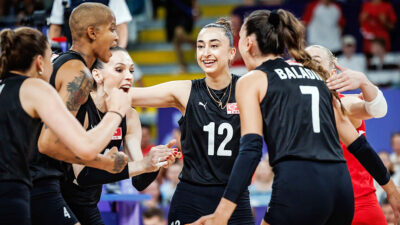 A Milli Kadın Voleybol Takımımız, Paris 2024 Olimpiyat Oyunlarında 3-2’lik