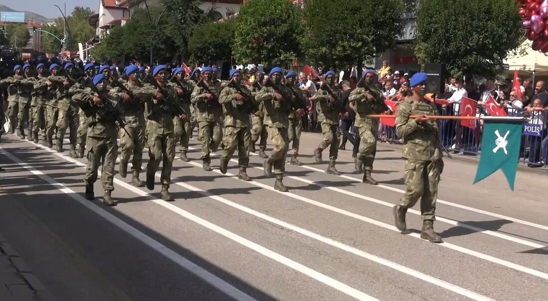 ISPARTA'DA 30 AĞUSTOS ZAFER