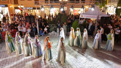 Afyonkarahisar Belediyesi tarafından organize edilen Uluslararası Zafer Halk Oyunları Festivali,