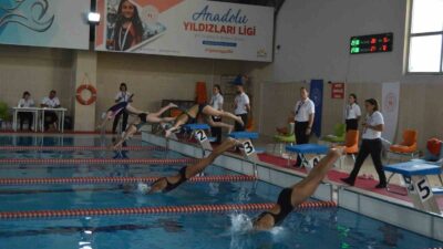 AFYONKARAHİSAR’DA 7+ YAŞ YÜZME MÜSABAKALARI BAŞLADI