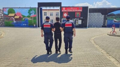 AFYONKARAHİSAR’DA KAÇAK HIRSIZ YAKALANDI