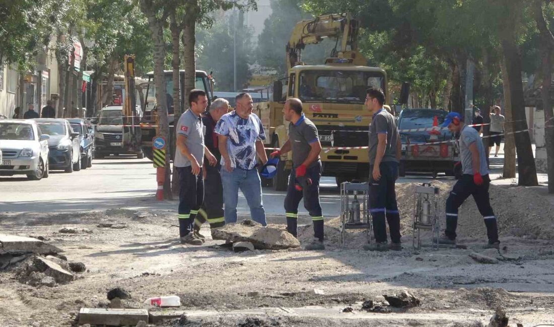 ISPARTA'DA  İŞ MAKİNESİ