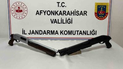 ASKER EĞLENESİNDE HAVAYA ATEŞ EDERKEN YAKALANDILAR