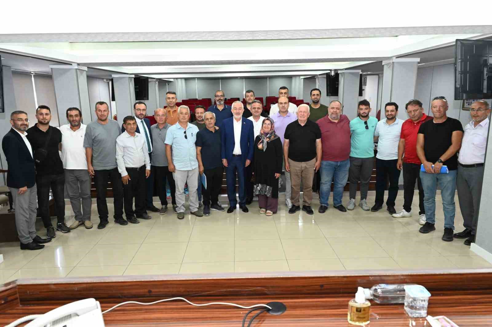 Başkan Başdeği̇rmen, Amatör Spor Kulüp Başkanlarıyla Bi̇r Araya Geldi̇