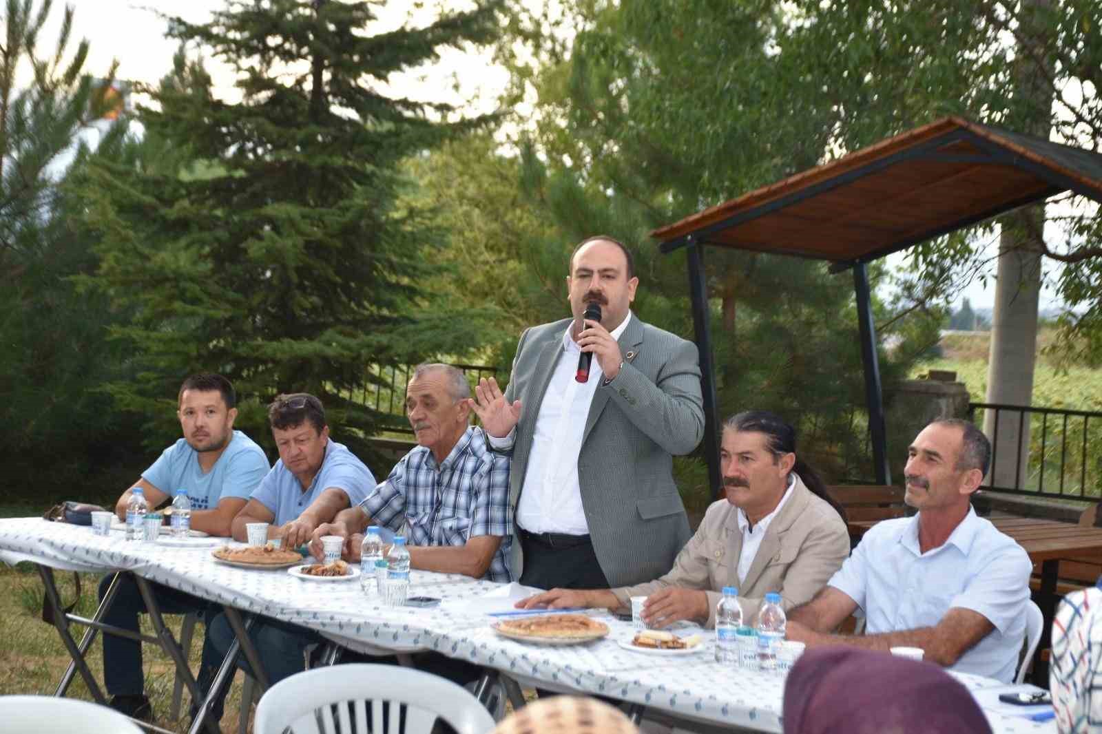 Başkan Hamamcı Mahalle Saki̇nleri̇ İle Bi̇r Araya Geldi̇