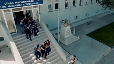 AFYONKARAHİSAR’DA AÇIK CEZAEVİNDEN FİRAR EDEN 4 ŞAHIS JANDARMA SUÇ ARAŞTIRMA