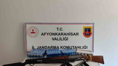 AFYONKARAHİSAR'DA GERÇEKLEŞTİRİLEN BİR KIR DÜĞÜNDE ELLERİNE ALDIKLARI SİLAHLARLA HAVAYA ATEŞ
