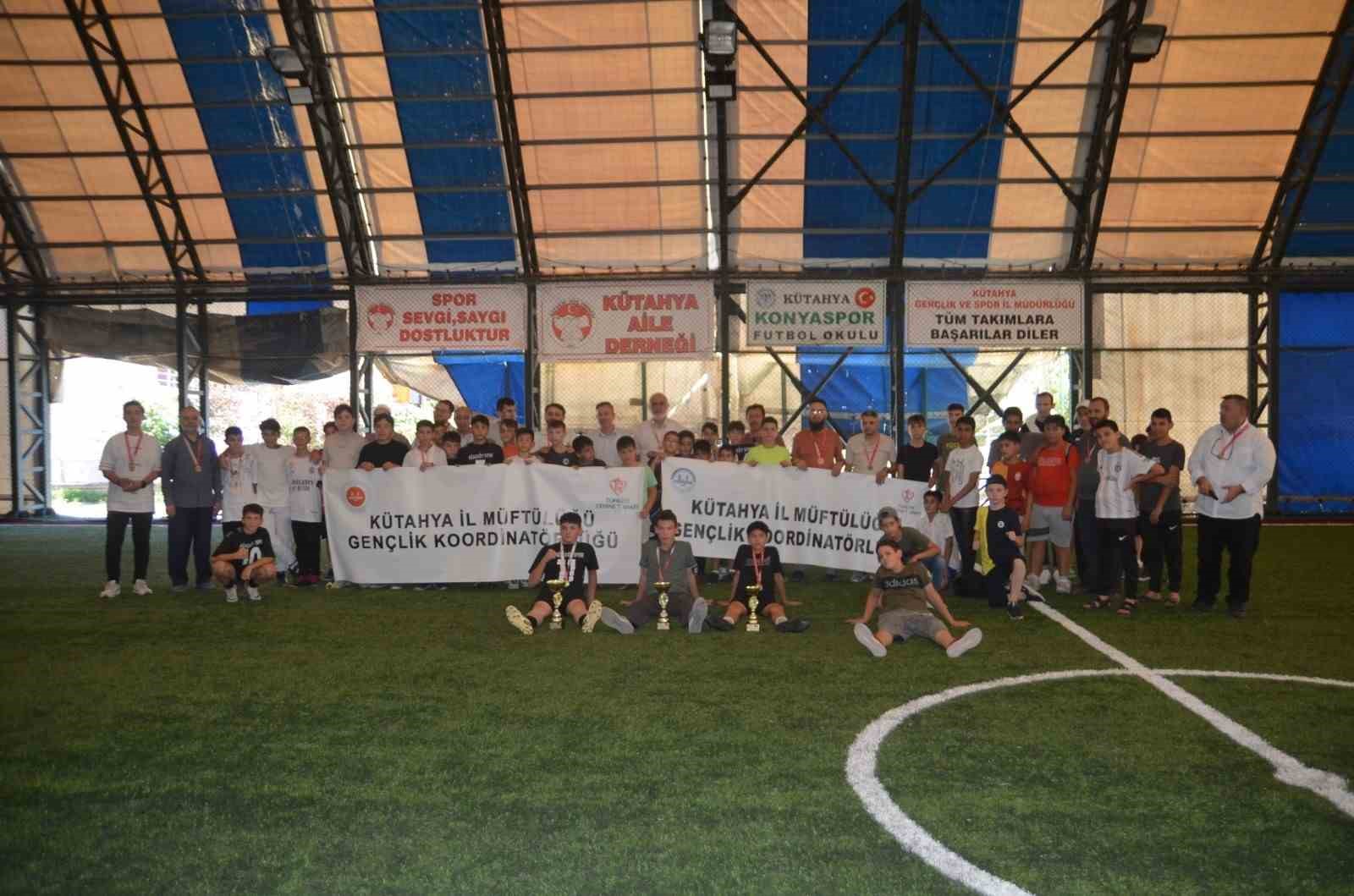 Kütahya’da Yaz Kur’an Kursları Futbol turnuvası düzenlendi