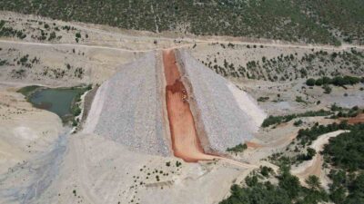 AFYONKARAHİSAR’IN SANDIKLI İLÇESİNE YAPILAN MENTEŞ BARAJI’NDA İNŞAAT ÇALIŞMALARI DEVAM EDERKEN,