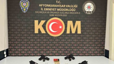 AFYONKARAHİSAR’DA POLİS TARAFINDAN ŞÜPHE ÜZERİNE DURDURULAN BİR ARAÇTA YAPILAN ARAMADA