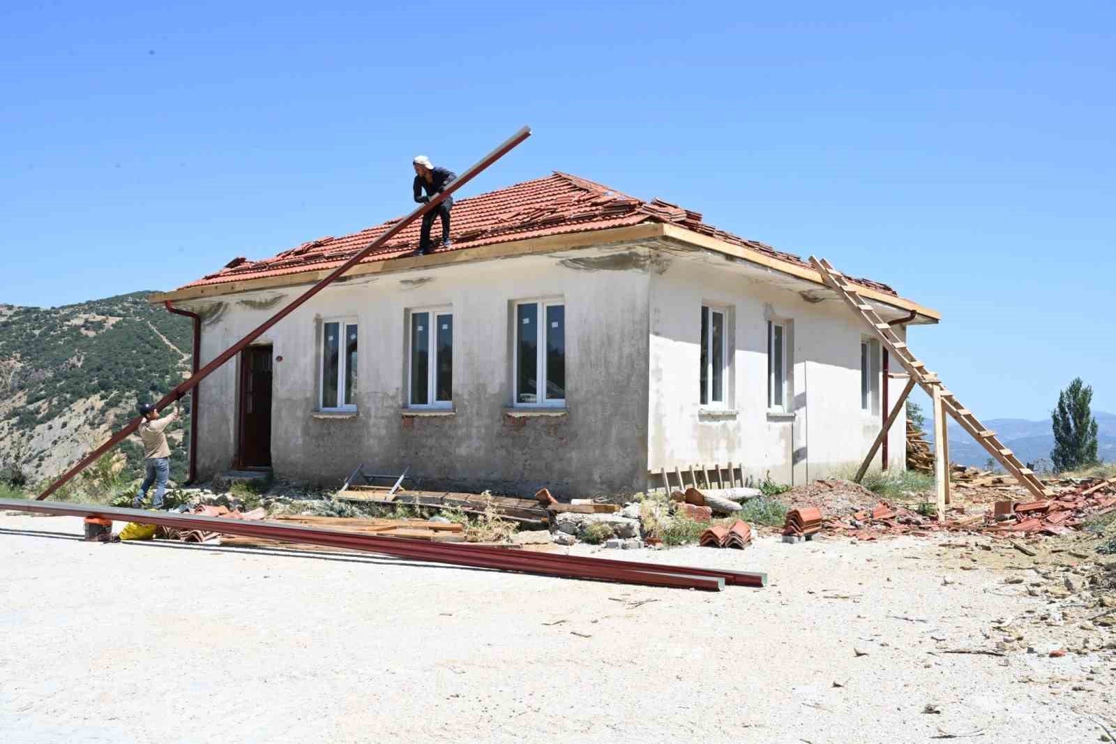 Vatandaşların Köy Konağı Ve Tuvalet Tadi̇latına Isparta Beledi̇yesi̇nden Destek